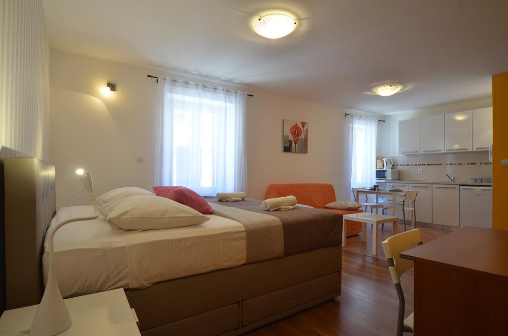 Apartment Casa Nova Rovinj Exterior photo